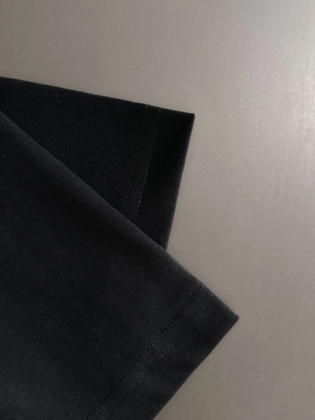 🅿️270 shipped next day Croxin 2025 early spring new style (top quality, differentiated currency) launches 260g high-density short sleeves, early spring catwalk style, personalized and exclusive style, same style for men and women, using imported custom dyed fabrics, chain bottom back collar, fully shoulder-covering, no deformation or shrinkage when exposed to water, SIZE: M to 4XL